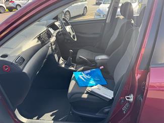 2005 Toyota Corolla - Thumbnail