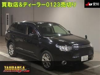 2013 Mitsubishi Outlander - Thumbnail