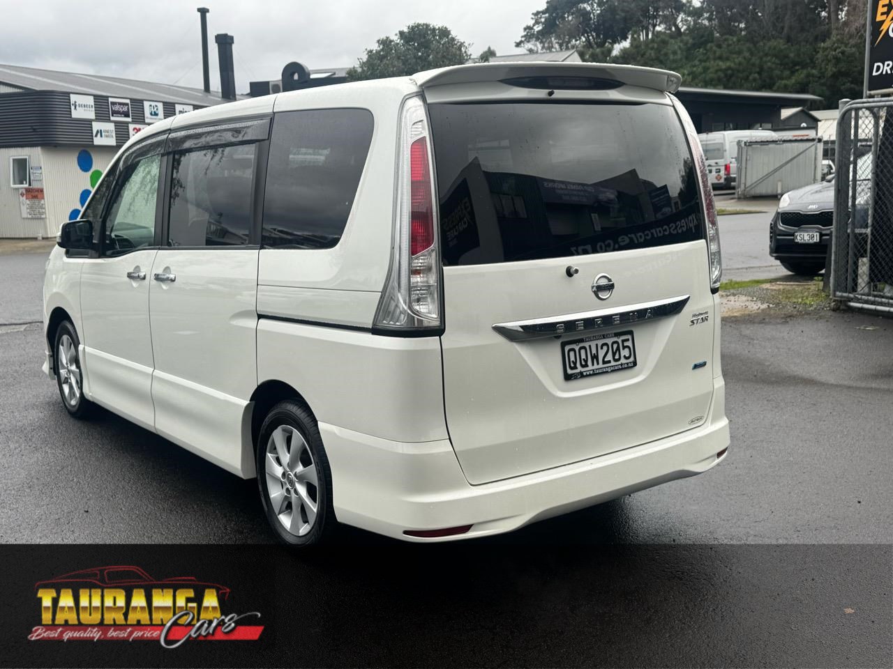 2012 Nissan Serena