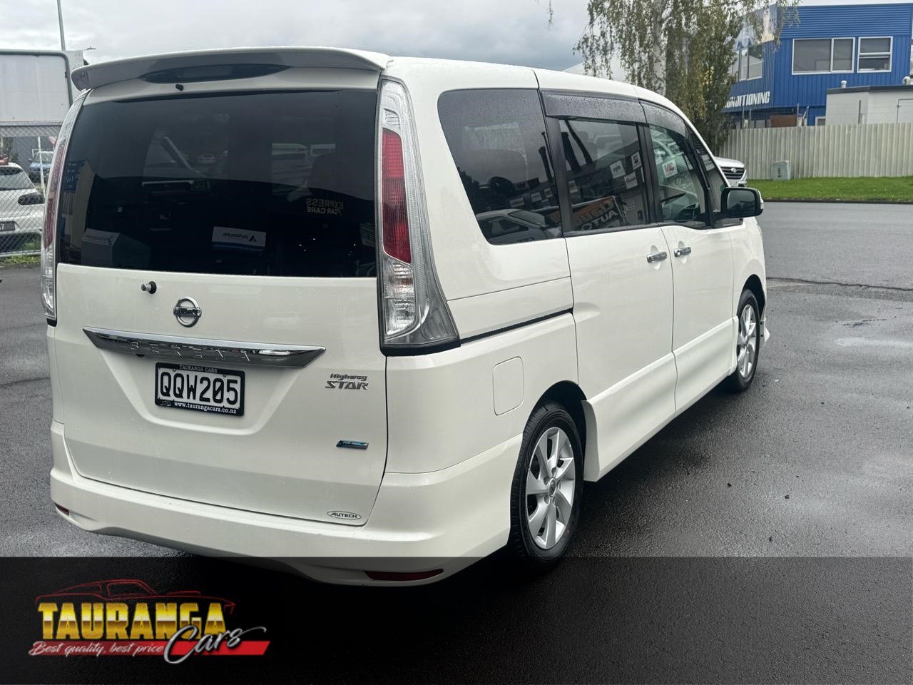 2012 Nissan Serena