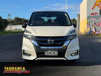 2018 Nissan Serena - Thumbnail