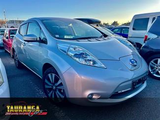 2016 Nissan Leaf - Thumbnail