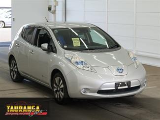 2016 Nissan Leaf - Thumbnail