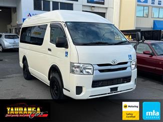 2018 Toyota Hiace - Thumbnail