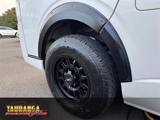 2018 Toyota Hiace - Thumbnail