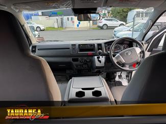 2018 Toyota Hiace - Thumbnail