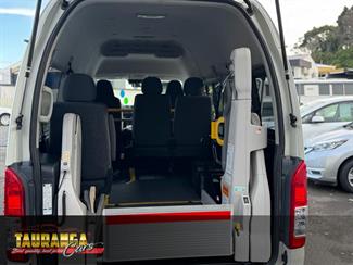 2018 Toyota Hiace - Thumbnail