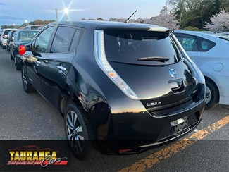 2016 Nissan Leaf - Thumbnail