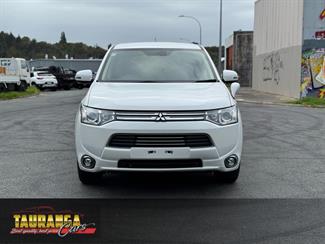 2013 Mitsubishi Outlander - Thumbnail