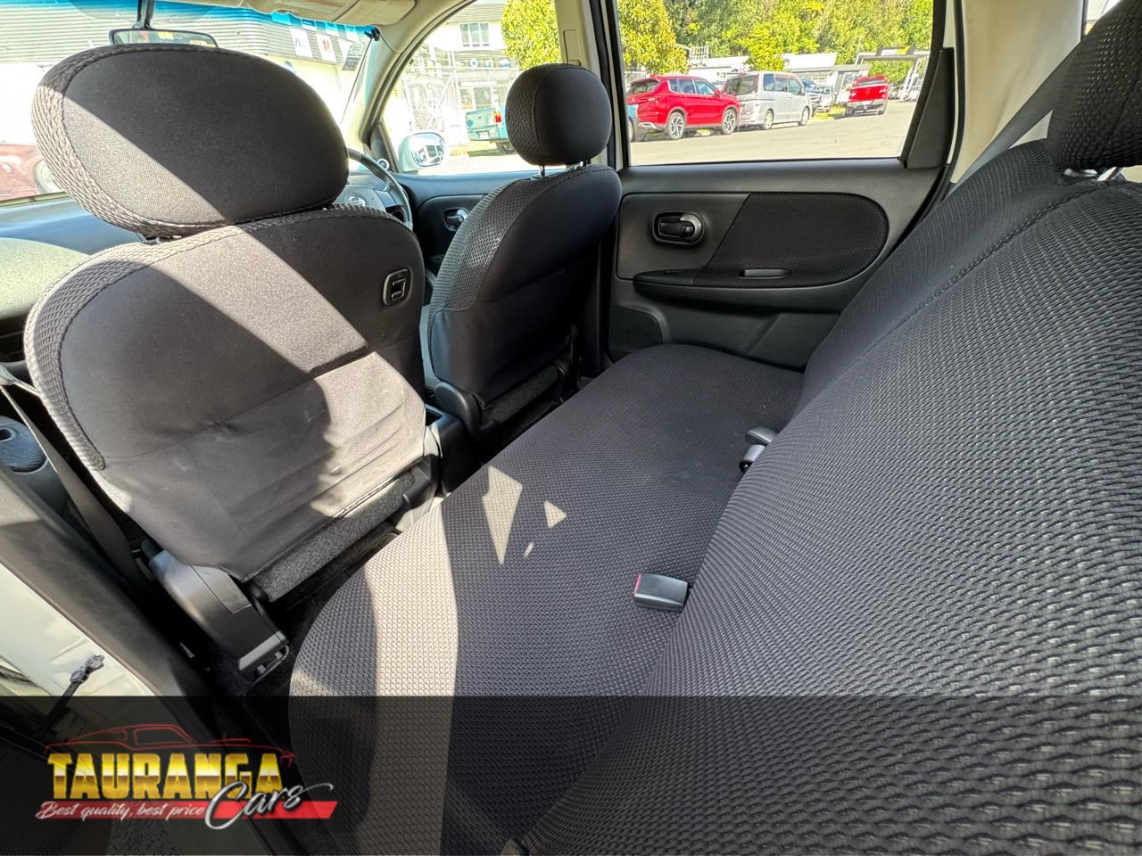 2005 Nissan NOTE