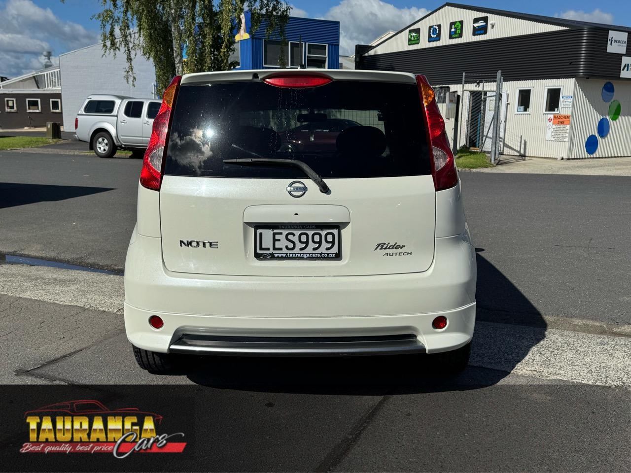 2005 Nissan NOTE