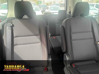 2021 Nissan Serena - Thumbnail