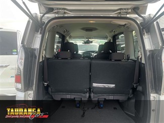 2021 Nissan Serena - Thumbnail