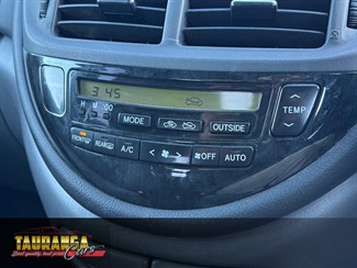 2005 Toyota Estima - Thumbnail