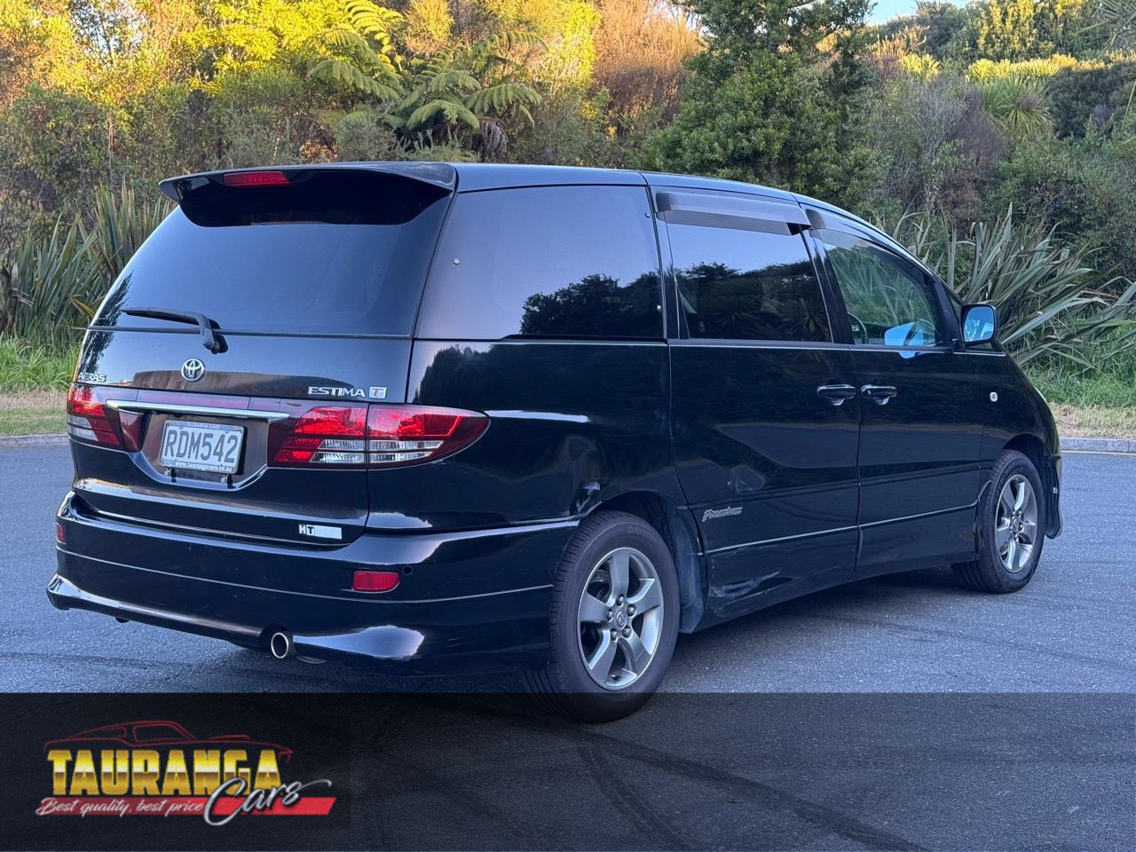 2005 Toyota Estima