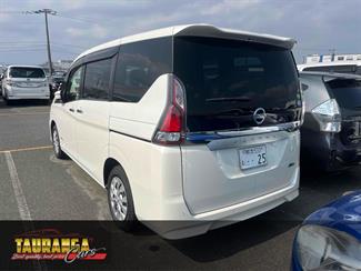 2017 Nissan SERENA - Thumbnail