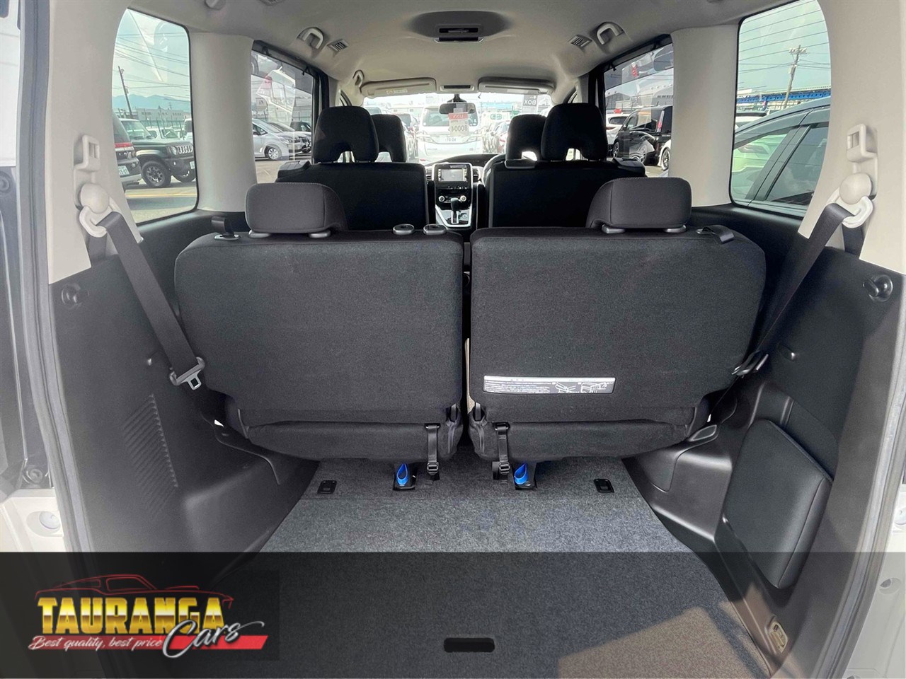 2017 Nissan SERENA