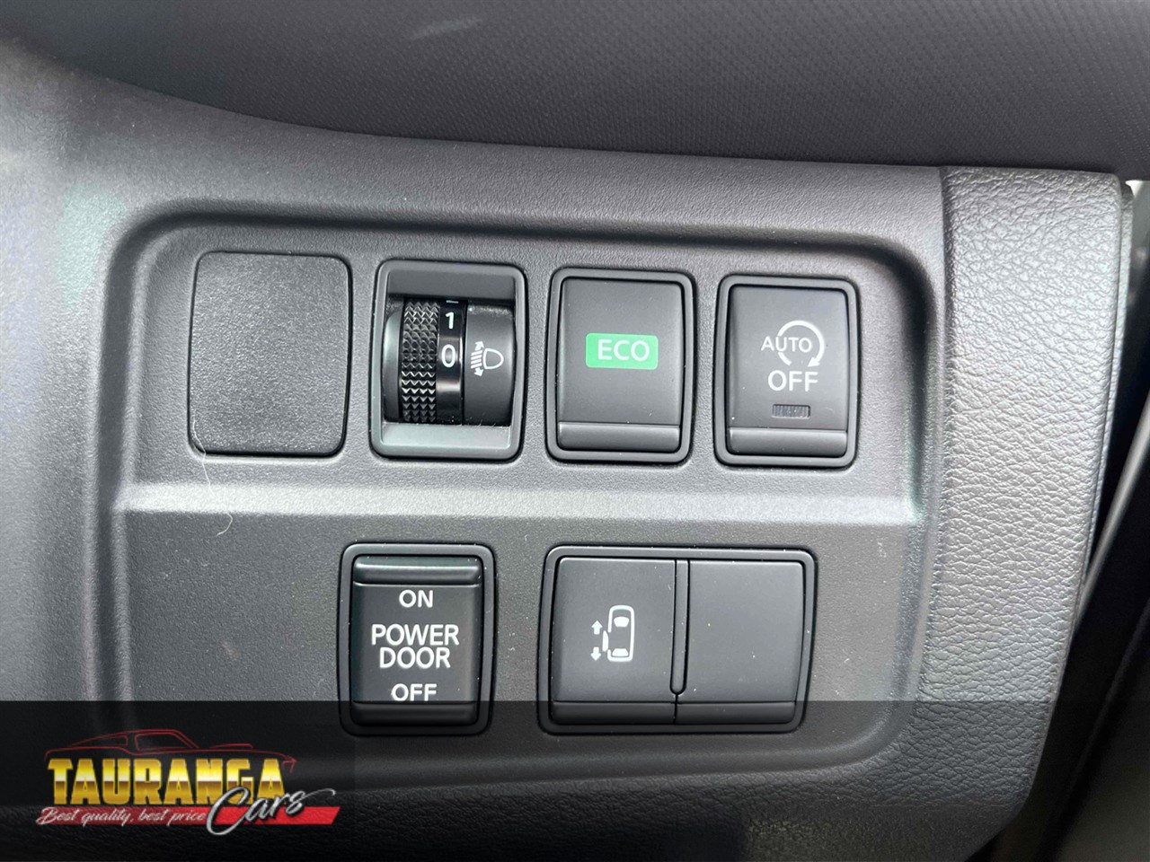2017 Nissan SERENA