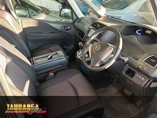 2012 Nissan Serena - Thumbnail
