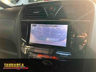 2012 Nissan Serena - Thumbnail