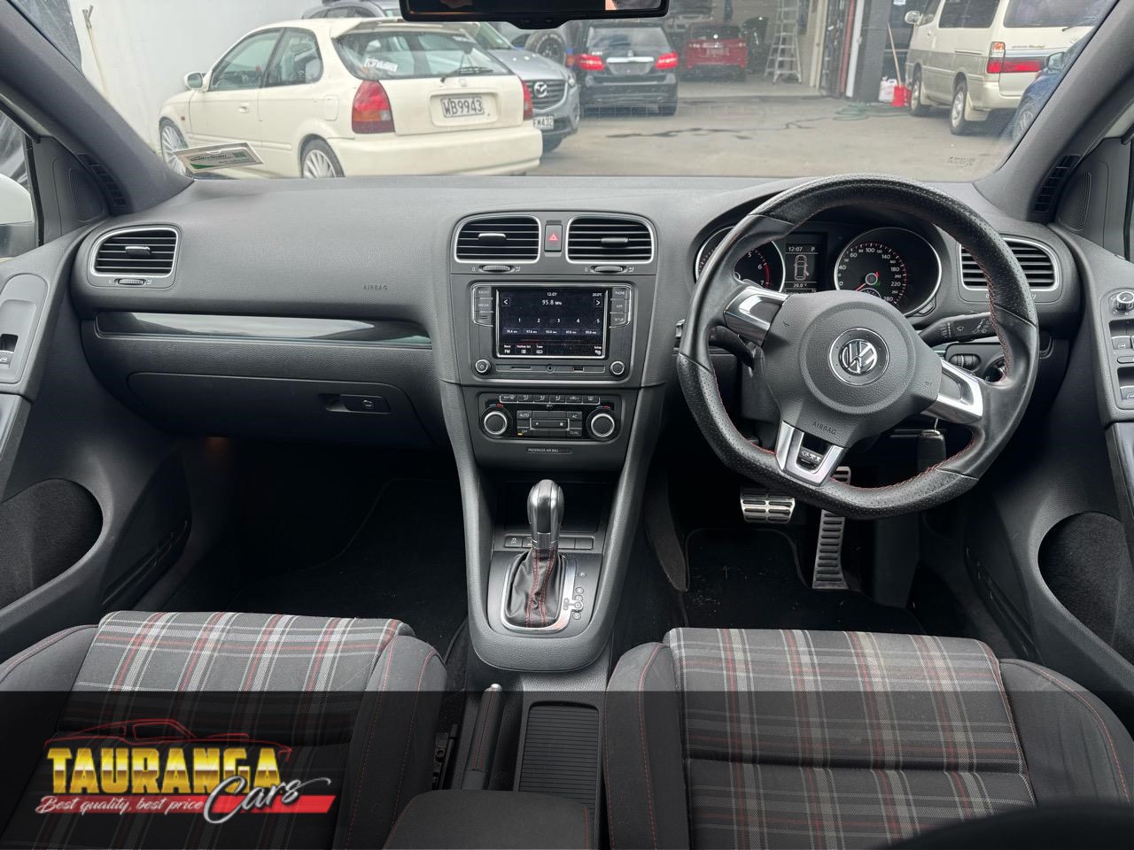 2012 Volkswagen GOLF