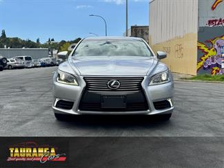 2013 Lexus LS 460 - Thumbnail