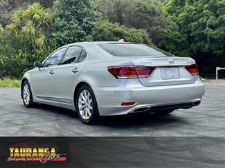 2013 Lexus LS 460 - Thumbnail