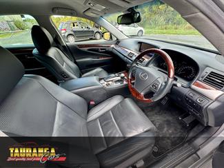 2013 Lexus LS 460 - Thumbnail