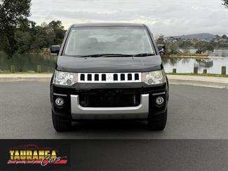 2013 Mitsubishi DELICA - Thumbnail