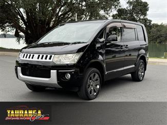 2013 Mitsubishi DELICA - Thumbnail