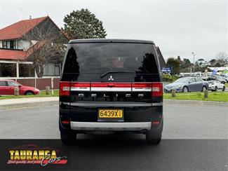 2013 Mitsubishi DELICA - Thumbnail