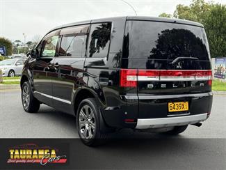 2013 Mitsubishi DELICA - Thumbnail