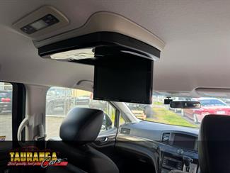 2014 Nissan Elgrand - Thumbnail