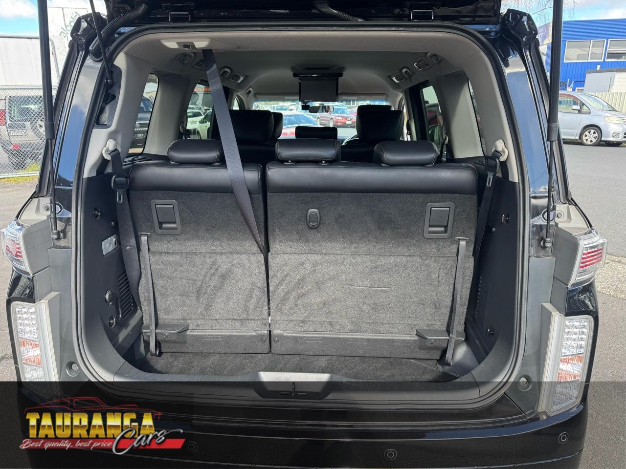 2014 Nissan Elgrand