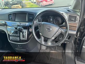 2014 Nissan Elgrand - Thumbnail