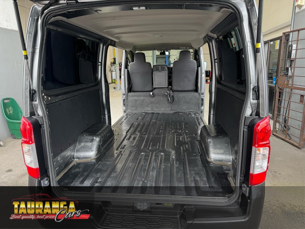 2021 Nissan NV350