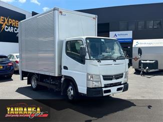 2013 Mitsubishi CANTER