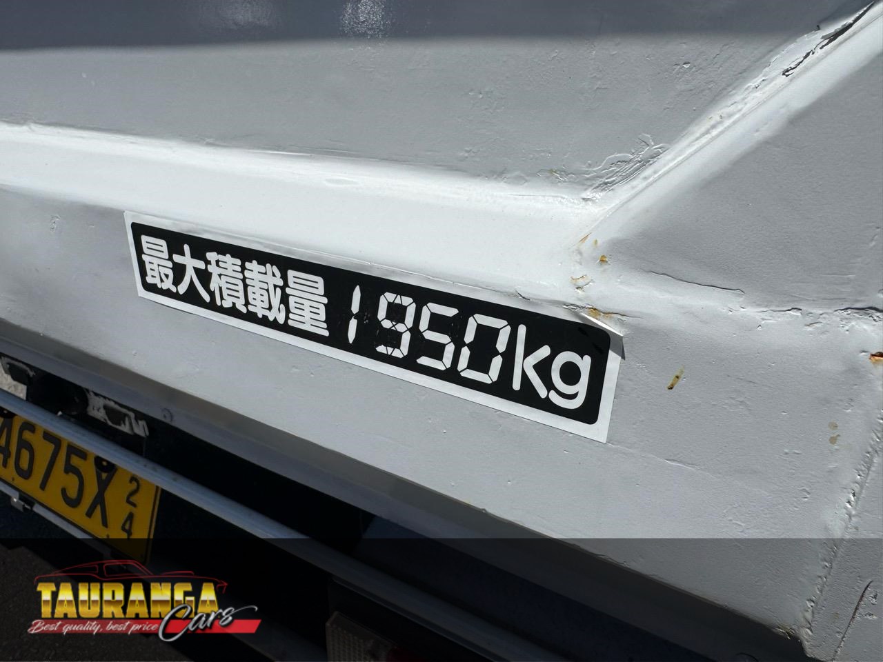 2013 Mitsubishi CANTER