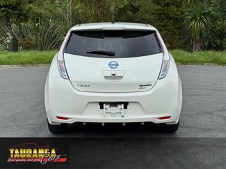 2014 Nissan Leaf - Thumbnail