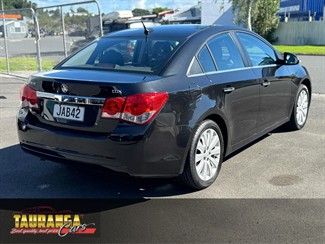 2015 Holden Cruze - Thumbnail