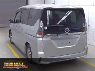 2018 Nissan Serena - Thumbnail